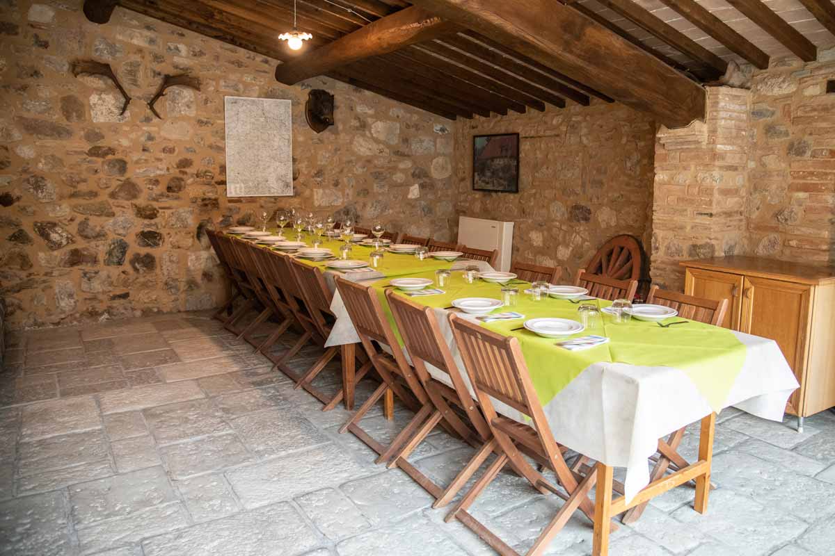 farmhouse Siena with restaurant 